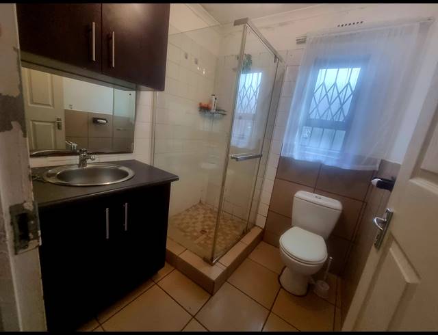 2 BEDROOM HOUSE TO LET IN UMHLATHUZE
